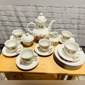 JLMENAU Graf Von Henneberg - White Floral Porcelain German Demitasse / Tea Set